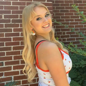 Meet your Posher, Lucy